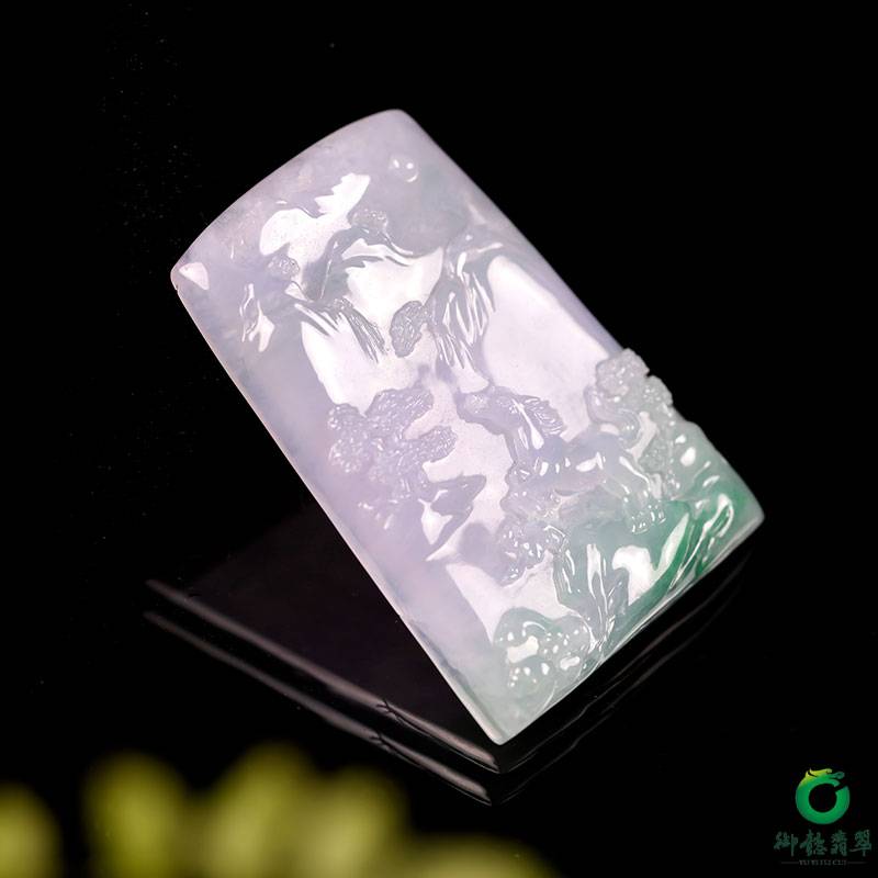 缅甸翡翠A货糯冰种春带彩玉牌 一马当先 37.3克