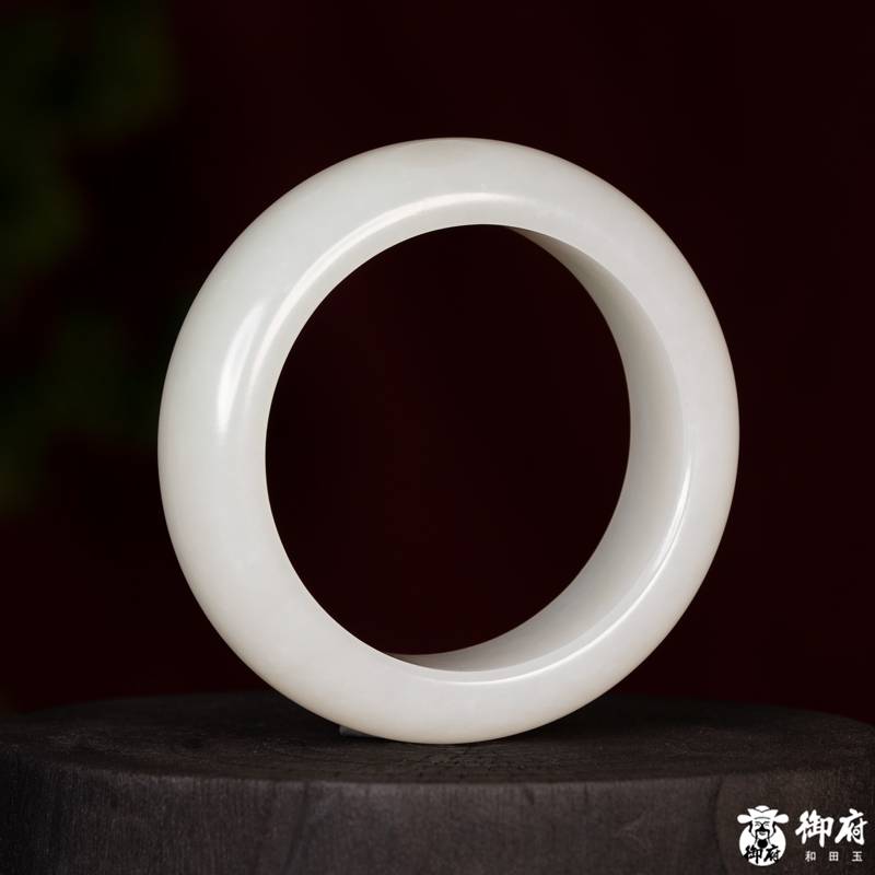 新疆和田玉白玉籽料圆条素面平安镯 107.7克 内径56.5mm