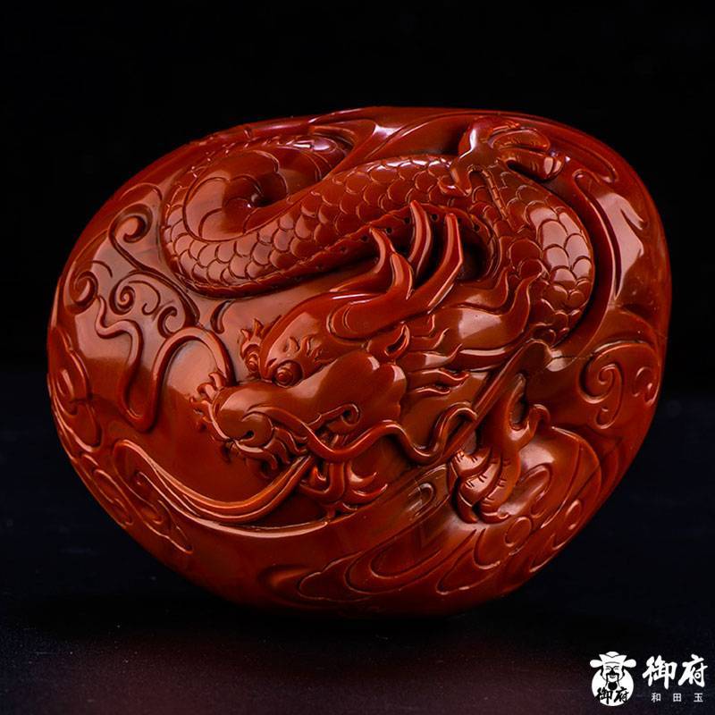 南红玛瑙摆件 龙行天下 400.8克