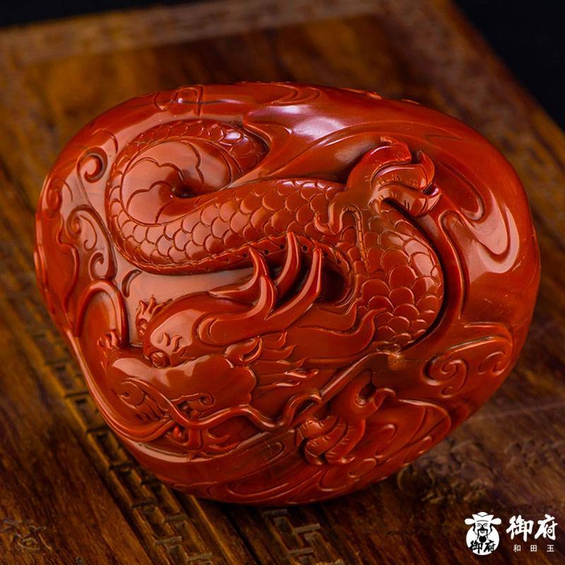 南红玛瑙摆件 龙行天下 400.8克