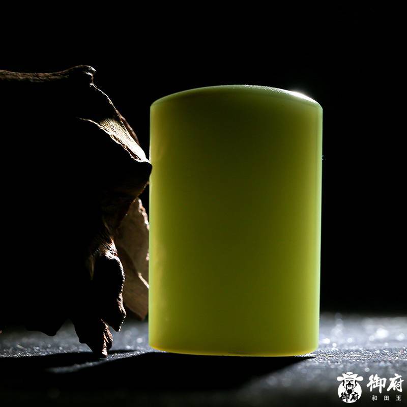 俄罗斯碧玉鸭蛋青玉牌 平安无事牌 24.5克